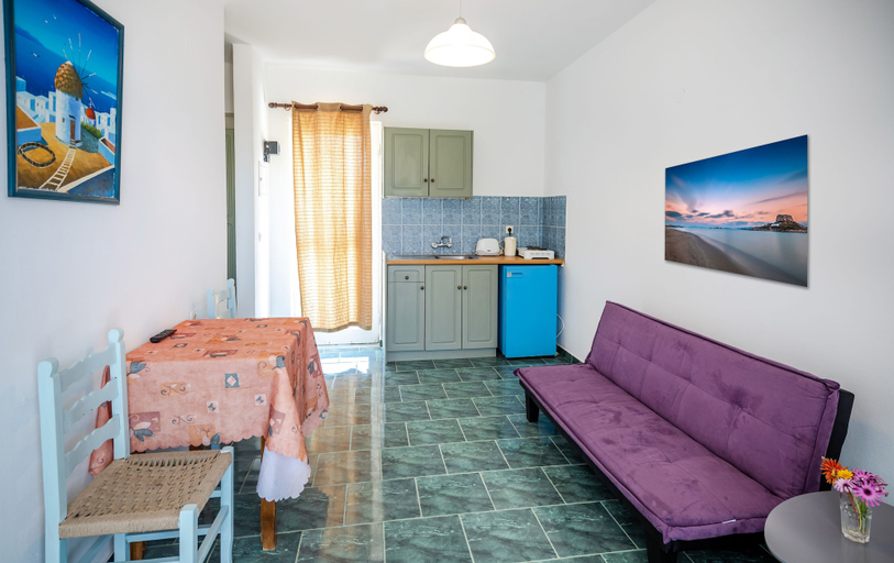 Others 4, Fotini Studios, South Aegean