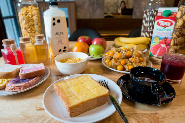 Food & Drinks 8
