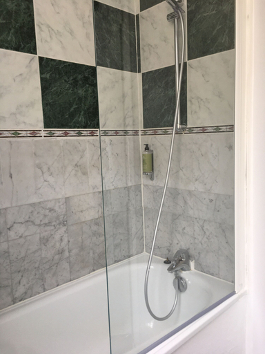Bathroom 4, Hôtel Elizabeth, Ille-et-Vilaine