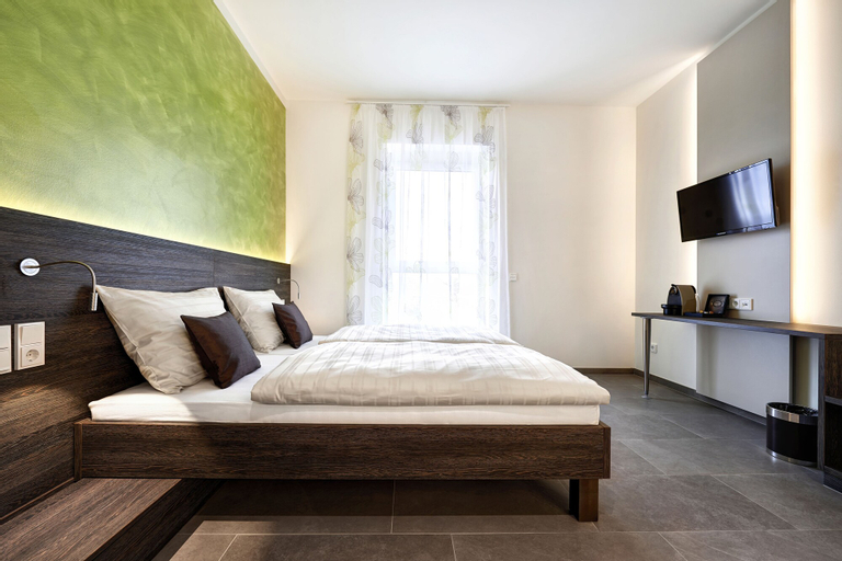 eee hotel TRAUN, Linz Land