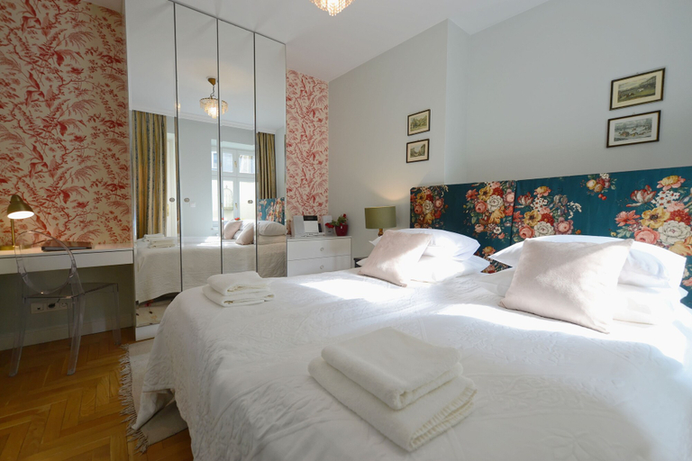 Bedroom 3, Crystal Suites Chez Helena, Kraków City