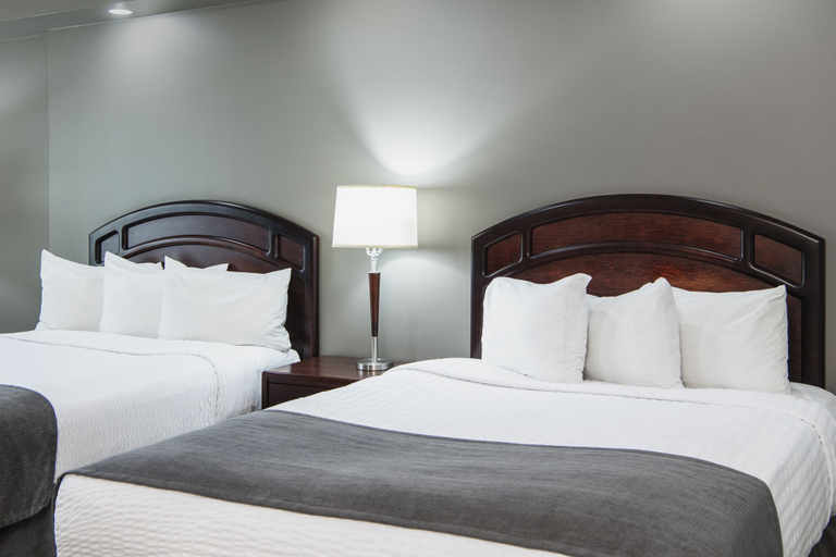 Bedroom 3, Viscount Gort Hotel, Division No. 11