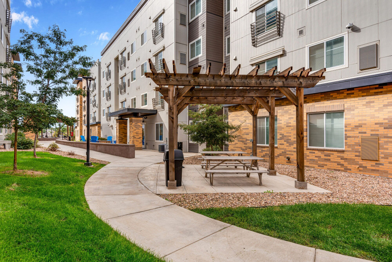 Exterior & Views 2, Parks Residential Denver, Arapahoe
