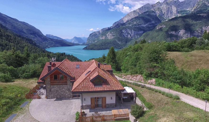 Exterior & Views 1, Agristurismo ai Castioni, Trento