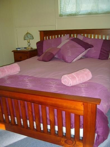Bedroom 2, Christmas Creek Cafe & Cabins, Beaudesert - Pt C