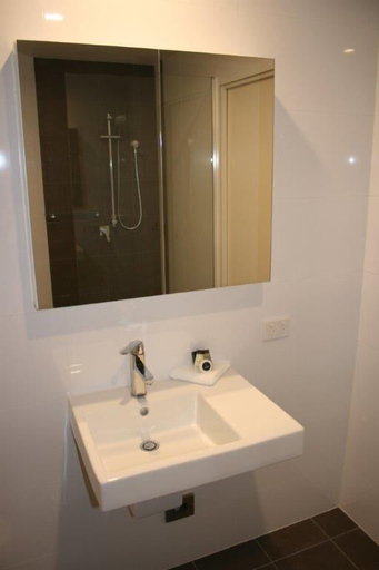 Bathroom 3, Apartment on King Street, Newcastle - Inner City