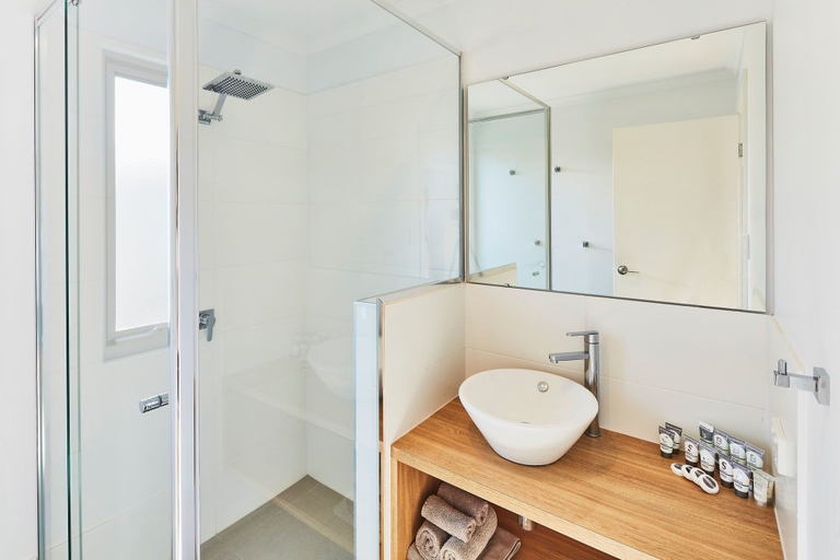 Bathroom 4, RAC Monkey Mia Dolphin Resort, Shark Bay