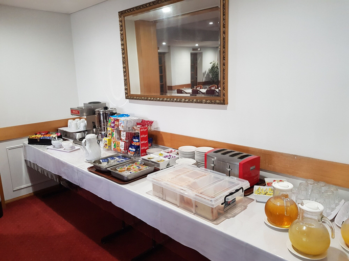 Food & Drinks 5, Centrepoint Motor Inn, Rockhampton