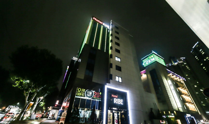 Others 4, Hotel Ribe, Buk