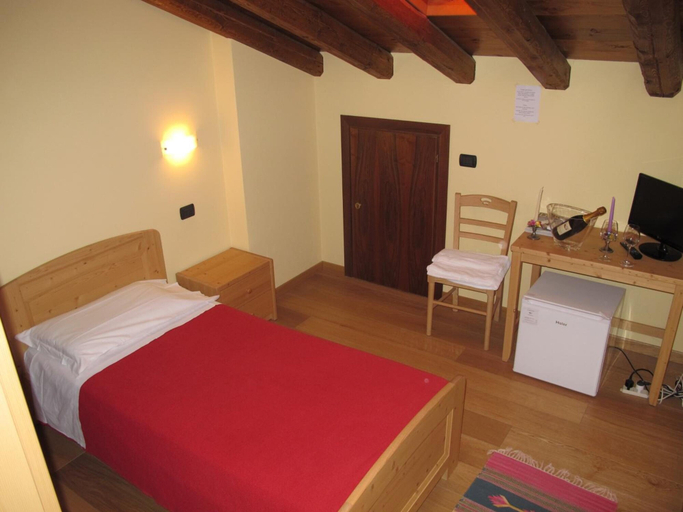Bedroom 2, La Casa Vecchia, Treviso