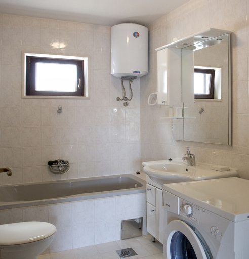 Bathroom 4, Apartments Pucisca, Pučišća