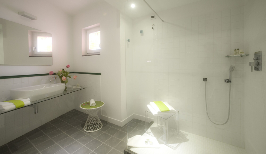 Bathroom 5, Borgo La Pietraia, Salerno