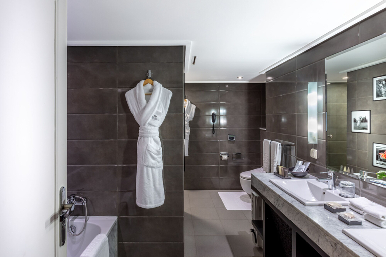 Bathroom 5, Hotel La Tour Hassan Palace, Rabat