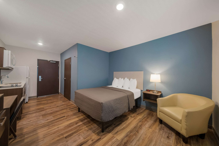 Bedroom 4, WoodSpring Suites Wesley Chapel-Tampa, Pasco