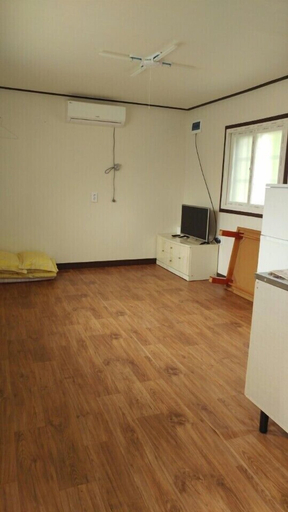 Others 4, Sirak Pension, Masan