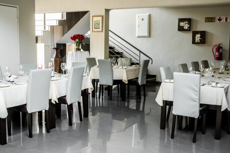 Food & Drinks 5, Ruby Stone Boutique Hotel, Capricorn