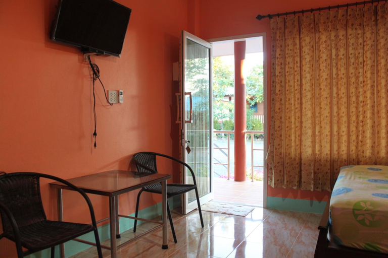 Bedroom 2, Lam-Tong Resort, Don Sak