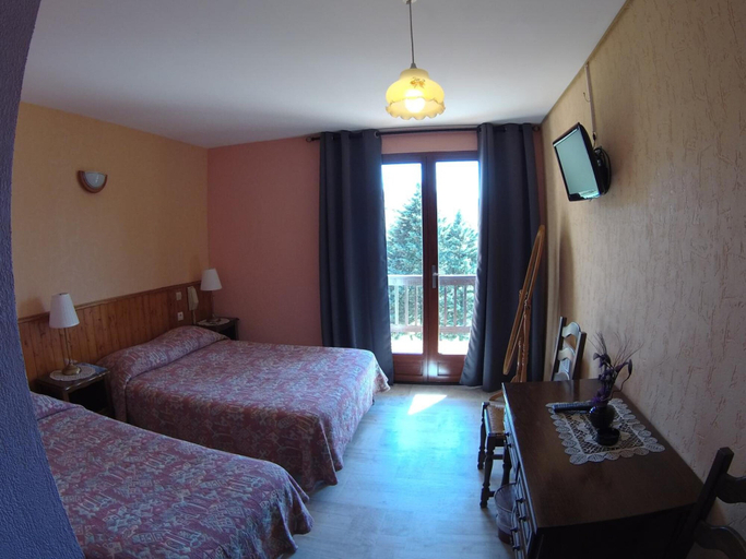 Bedroom 3, Boustigue Hôtel - Restaurant, Isère