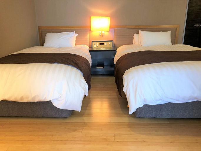 Bedroom 4, Hotel Shiragiku, Beppu