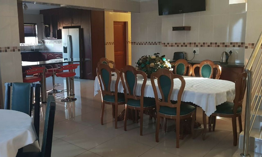 Food & Drinks 5, Ekuthuleni Guest house vosloorus, Ekurhuleni