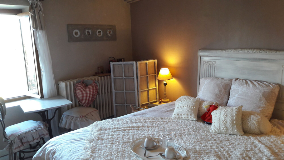 Bedroom 2, Le Doux Nid, Savoie