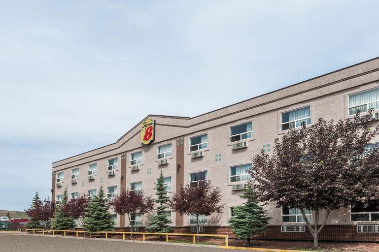 Exterior & Views 2, Super 8 by Wyndham Edmonton/West, Division No. 11