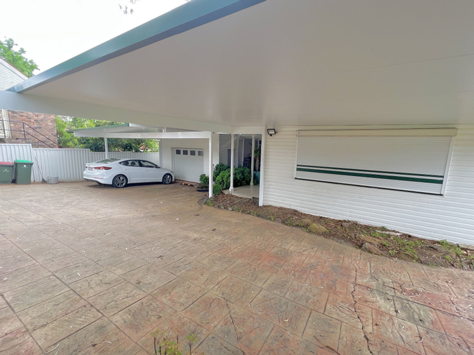 Others 5, North Ryde Guest House, Sydney