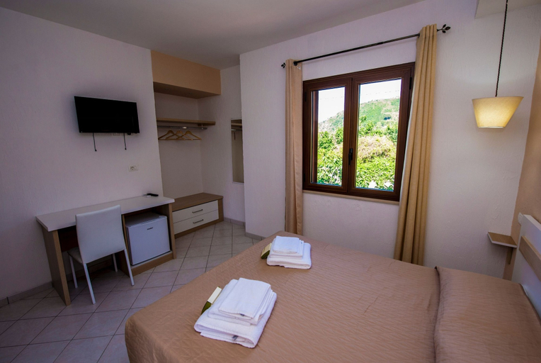 Bedroom 2, ヴィラ サトゥールノ, Vibo Valentia