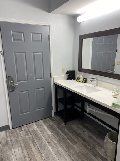 Bathroom 4, Quality Inn Greeneville - Tusculum, Greene