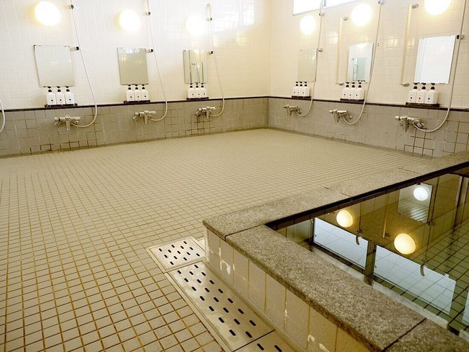 Bathroom 4, Shin-Osaka Youth Hostel, Osaka