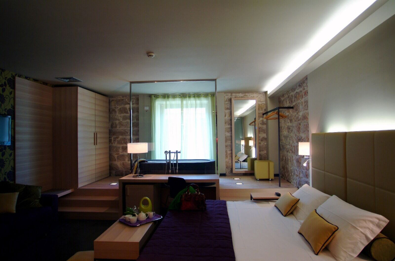 Bedroom 3, Hotel El Homs Palace, Ragusa