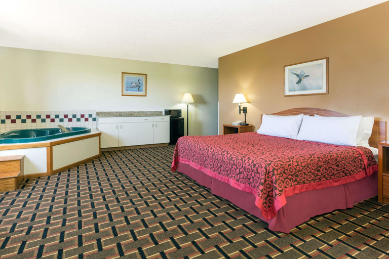Bedroom 2, Days Inn by Wyndham Paxton, Keith