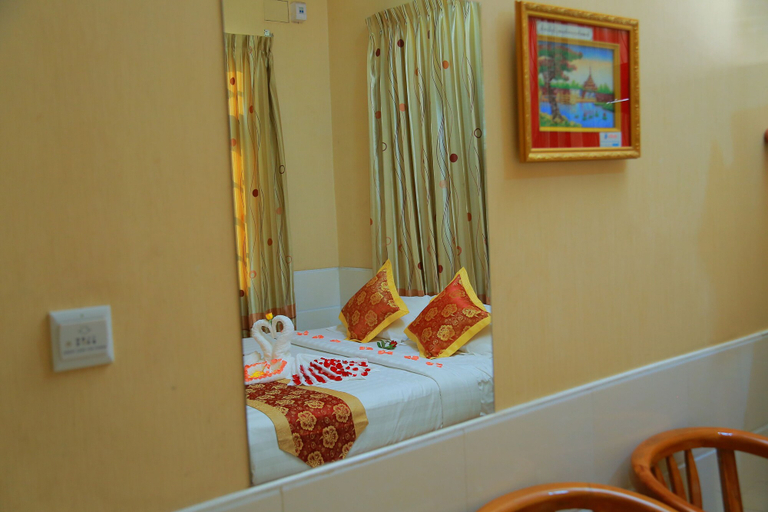 Bedroom 3, Hotel Shwe Pyi Tan, Mandalay