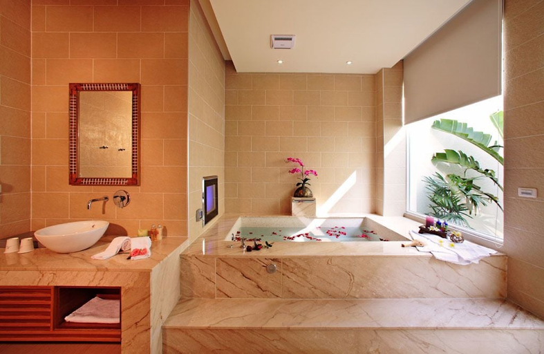 Bathroom 4, Le Chateau Hotel, Nantou