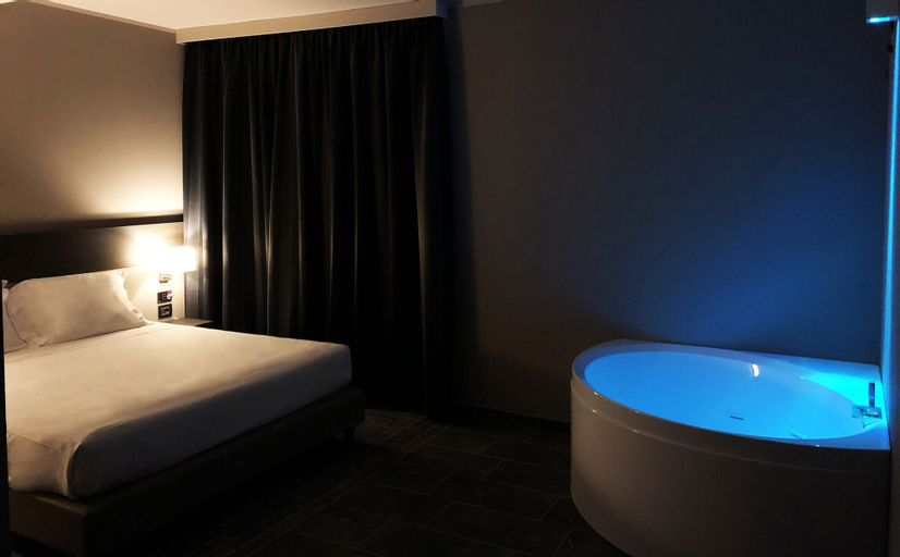 Bedroom 2, 57ResHotel Orio, Bergamo