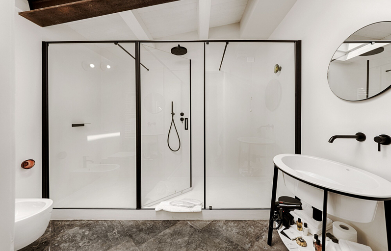 Bathroom 5, a.d. 1768 Boutique Hotel, Ragusa
