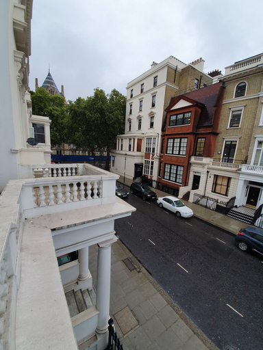 Exterior & Views 2, Studio Apartment in South Kensington 1, London