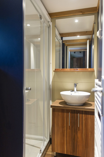 Bathroom, Huttopia Landes Sud, Landes