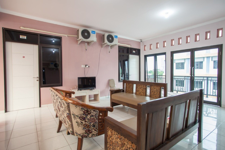Dining Room 21