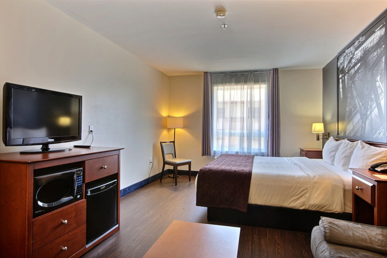 Bedroom 3, Super 8 by Wyndham Trois-Rivieres, Francheville