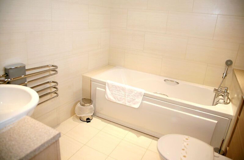 Bathroom 3, Fingle Glen Hotel, Devon