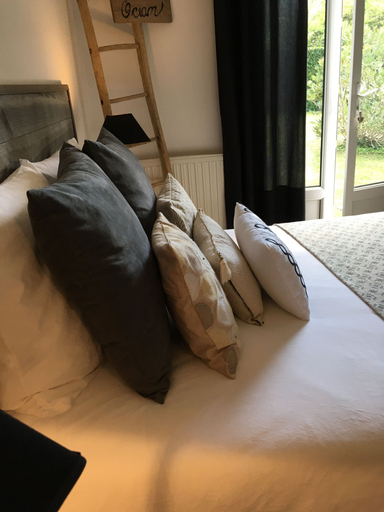 Bedroom 5, La Maison des Eaux Claires, Charente