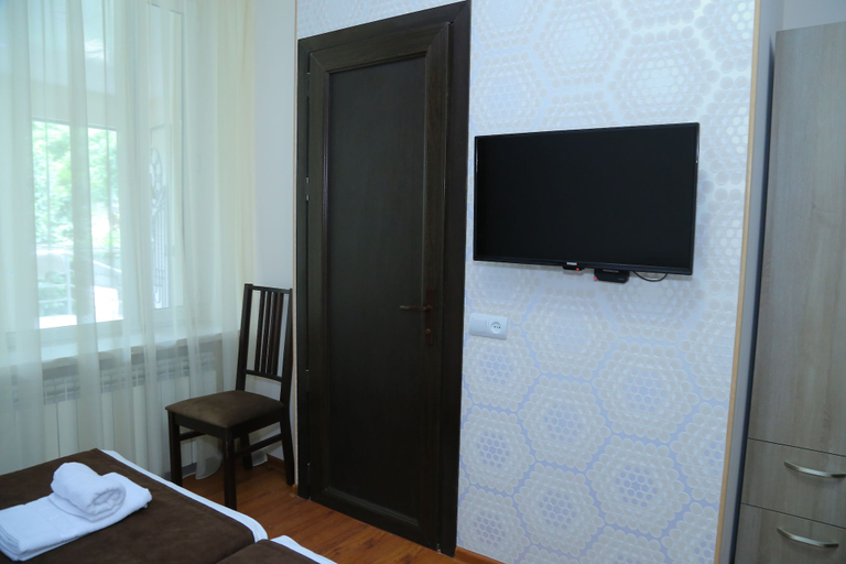 Bedroom 2, Hotel Merien, Yerevan