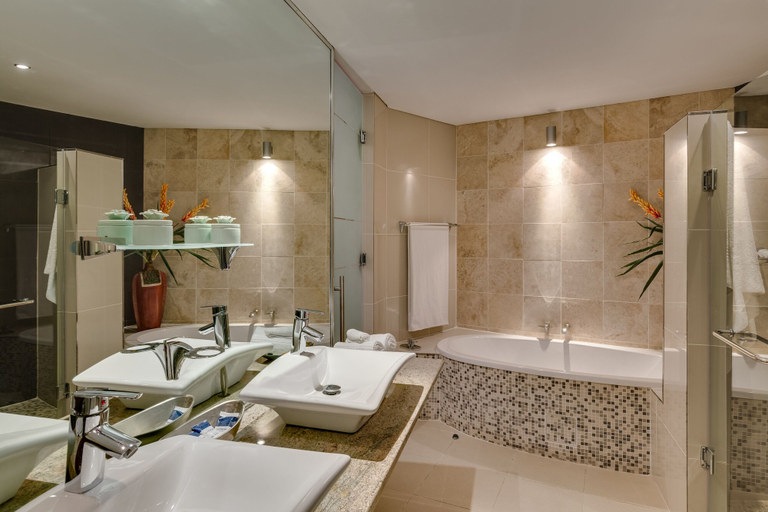 Bathroom 4, BON Hotel Waterfront Richards Bay, Uthungulu