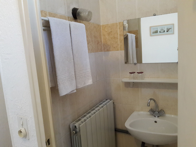Bathroom 5, Hôtel Belle Meunière, Alpes-Maritimes