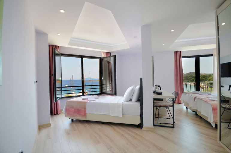 Bedroom 4, Datca Sapphire Hotel, Datça