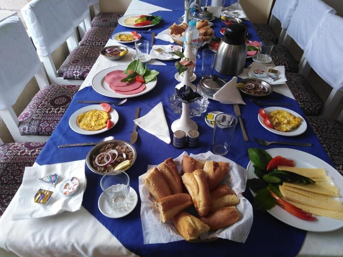 Food & Drinks 4, Shady Hotel, Luxor