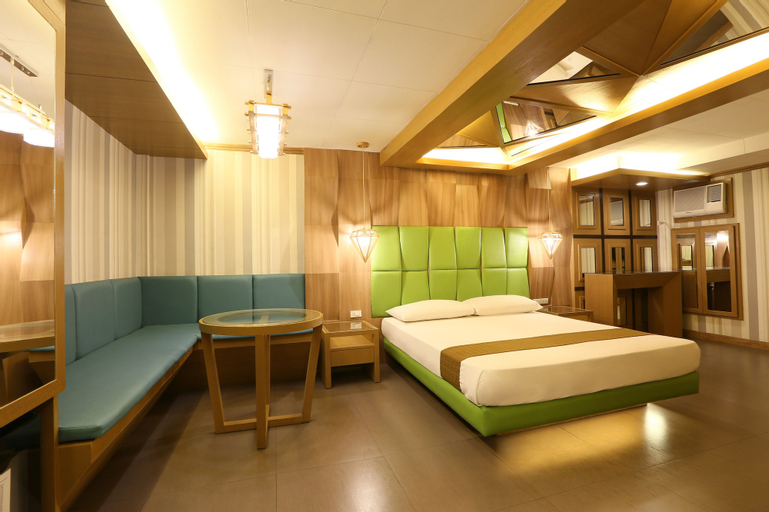 Bedroom 14