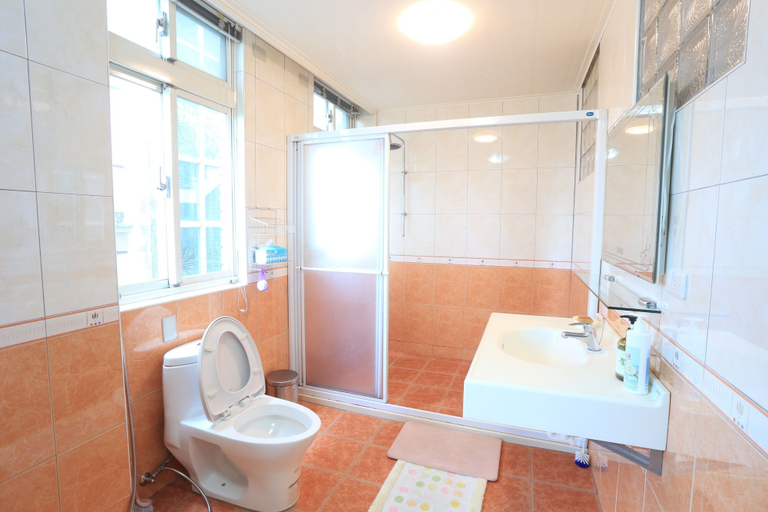 Bathroom 3, Dan Dan House, Miaoli