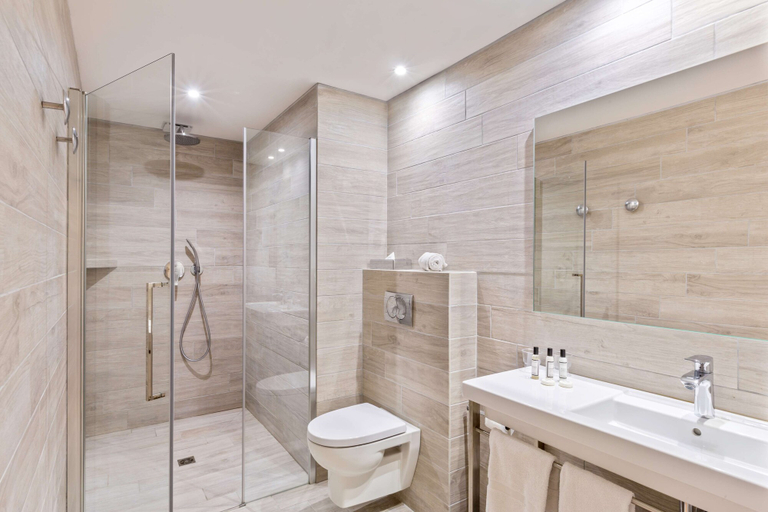 Bathroom 5, Best Western Hotel Du Roy D'aragon, Corse-du-Sud